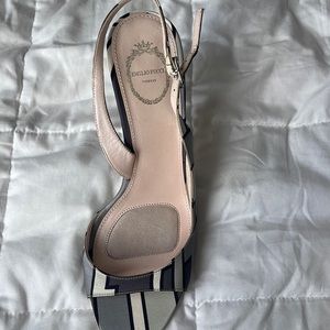 Block pattern gray/white Emilio pucci size 7 in great condition